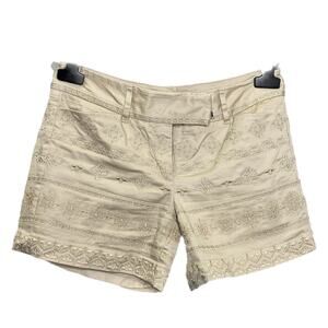 White House Black Market Women's Size 0 Shorts Beige Embroidered Floral Cotton